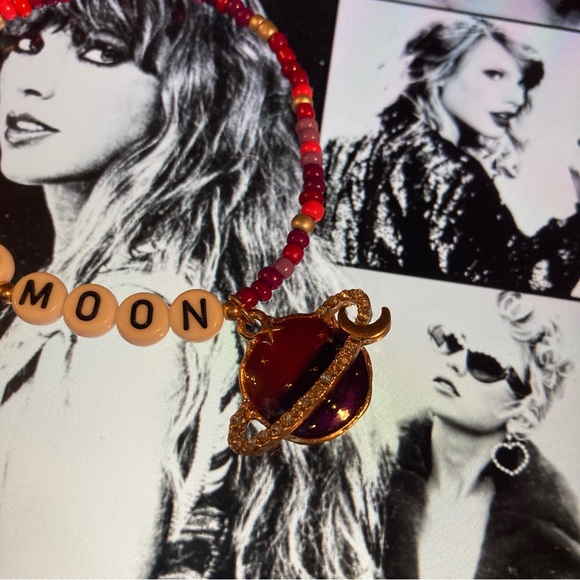 Taylor Swift Eras Tour Friendship Bracelet - Picture 2 of 3